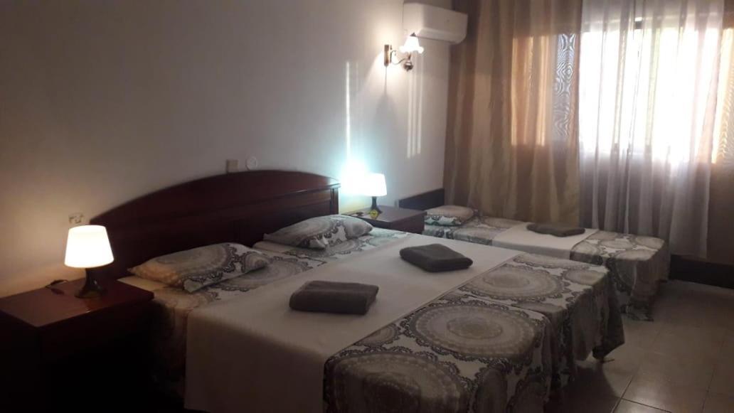 Hotel Central Sal Santa Maria Extérieur photo