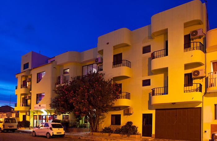 Hotel Central Sal Santa Maria Extérieur photo